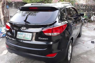 FOR SALE: HYUNDAI TUCSON AUTOMATIC 2010