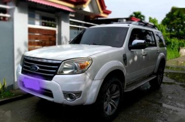 Ford Everest 2010 AT Limited 3rd Generation Top of the Line