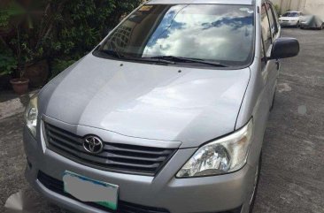 2013 Toyota Innova E for sale