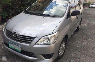 2013 Toyota Innova E for sale