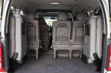 2011 Toyota Hiace Super Grandia Leather