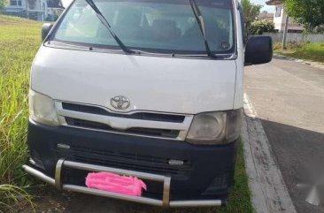 Toyota HIACE commutter van 2013 MT Good running condition