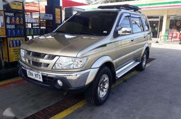 Rush rush rush Isuzu Sportivo 2009 