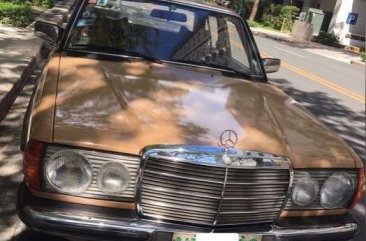 1976 Mercedes Benz Sedan 230 FOR SALE