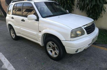 Suzuki Grand Vitara 2002 matic 4x4 gas v6 top of the line