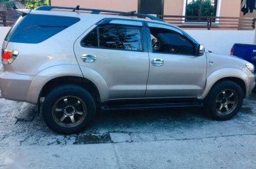 Toyota Fortuner G diesel 2008 model A/T 