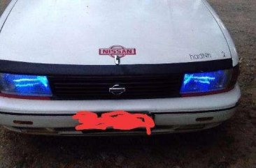 SELLING Nissan Sentra 2000