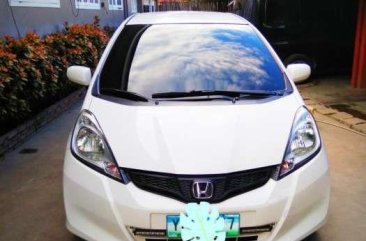 Honda Jazz 2013 mt 1.3 FOR SALE