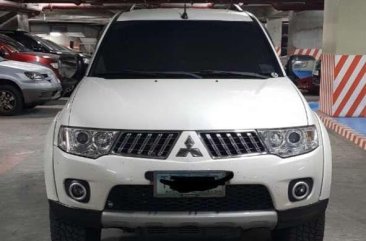 SELLING MITSUBISHI Montero Sport GLS V 2012