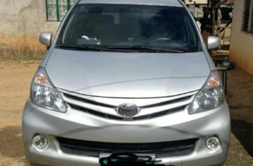 SELLING Toyota Avanza j 2012