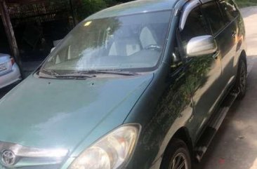 Toyota Innova E 2010 - Diesel FOR SALE