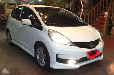 SELLING Honda Jazz ge 2012 cbu japan made
