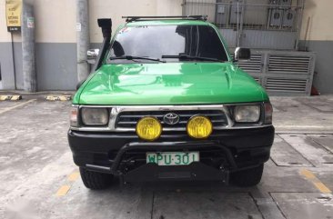 Toyota Hilux 2001 2L engine very fuel efficient