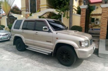 Isuzu Trooper skyroof 2003 FOR SALE