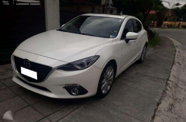 Mazda 3 Hatchback 2.0 SkyActiv R AT 2015 White