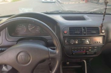 Selling Honda Civic vti 97