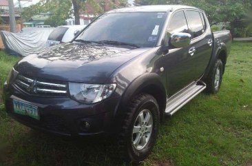 For Sale : Mitsubishi Strada GLX V 20111