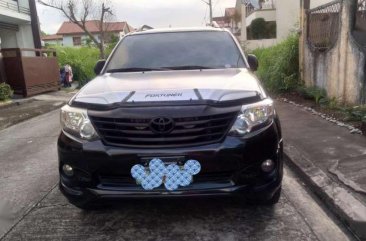 FOR SALE!!! A black Toyota Fortuner 2011