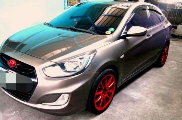 2013 Hyundai Accent Top of the line 