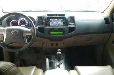 Suv for sale Toyota Fortuner v 2013 4×4 diesel automatic 3.0