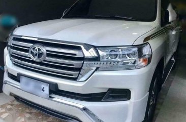 Toyota Land Cruiser LC200 VX DUBAI V8 AT 2017 