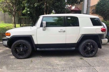 TOYOTA White FJ Cruiser 2015 for sale