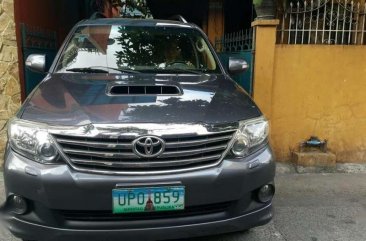 Suv for sale Toyota Fortuner v 4x4 2013 diesel automatic 3.0