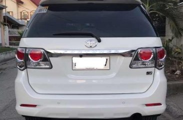 Selling Toyota Fortuner 4x2 V 2014