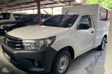 2016 TOYOTA Hilux FX 24 4x2 Manual White