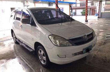 Toyota Innova J 2006 model very fresh super unit