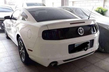 SELLING Ford Mustang 2013