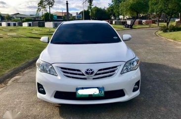 2013 Toyota Altis 1.6 V ( top of the line ) Pearl White RUSH!!