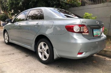 Toyota Altis 2.0V 2011 model Top of the line