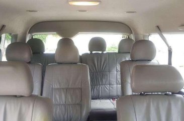 Toyota Hi-Ace Super Grandia 2012 automatic transmission