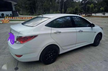 Hyundai Accent Crystal White Manual Transmission 2014