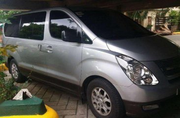 Hyundai Van Starex (model 2008) FOR SALE