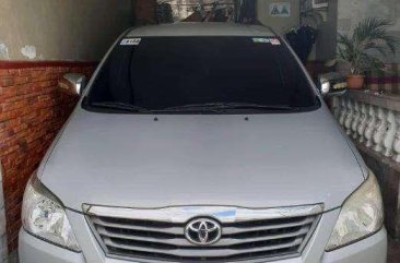 SELLING TOYOTA Innova 2012 E Variant