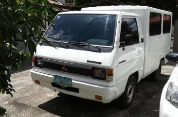 SELLING Mitsubishi L300 fb 2005