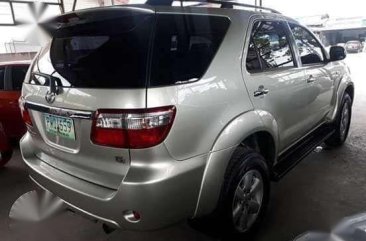 Selling Toyota Fortuner G 4x2 Diesel 2010