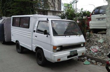 Selling Mitsubishi L300 fb 1994