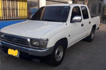 Toyota Hilux 2001 pick-up Cool aircon