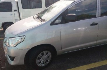 2014 Toyota Innova 2.0 J gas MT MPV 