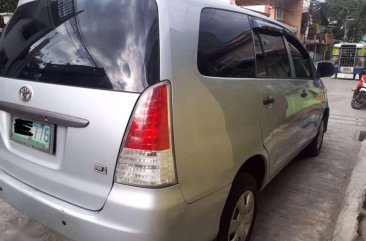 2009 TOYOTA Innova j diesel FOR SALE