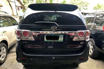 2013 Toyota Fortuner G 4x2 AT diesel Hood scope