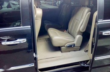 2012 Chrysler Town and Country limited FOR SALE