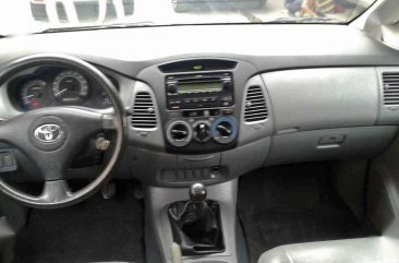 Toyota INNOVA j 2005 gasoline manual for sale