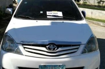 2009 TOYOTA Innova J FOR SALE