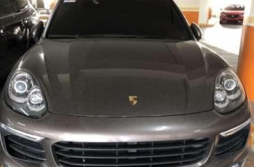 2016 Porsche Cayenne AT V6 Gas FOR SALE