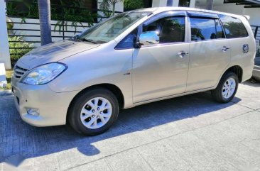 2012 Toyota Innova E for sale