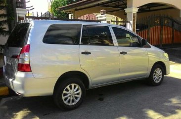 2015 Toyota Innova E for sale